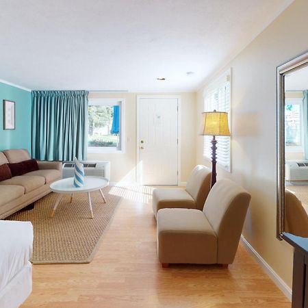 Breezeway Boutique Hotel Westerly Exterior foto